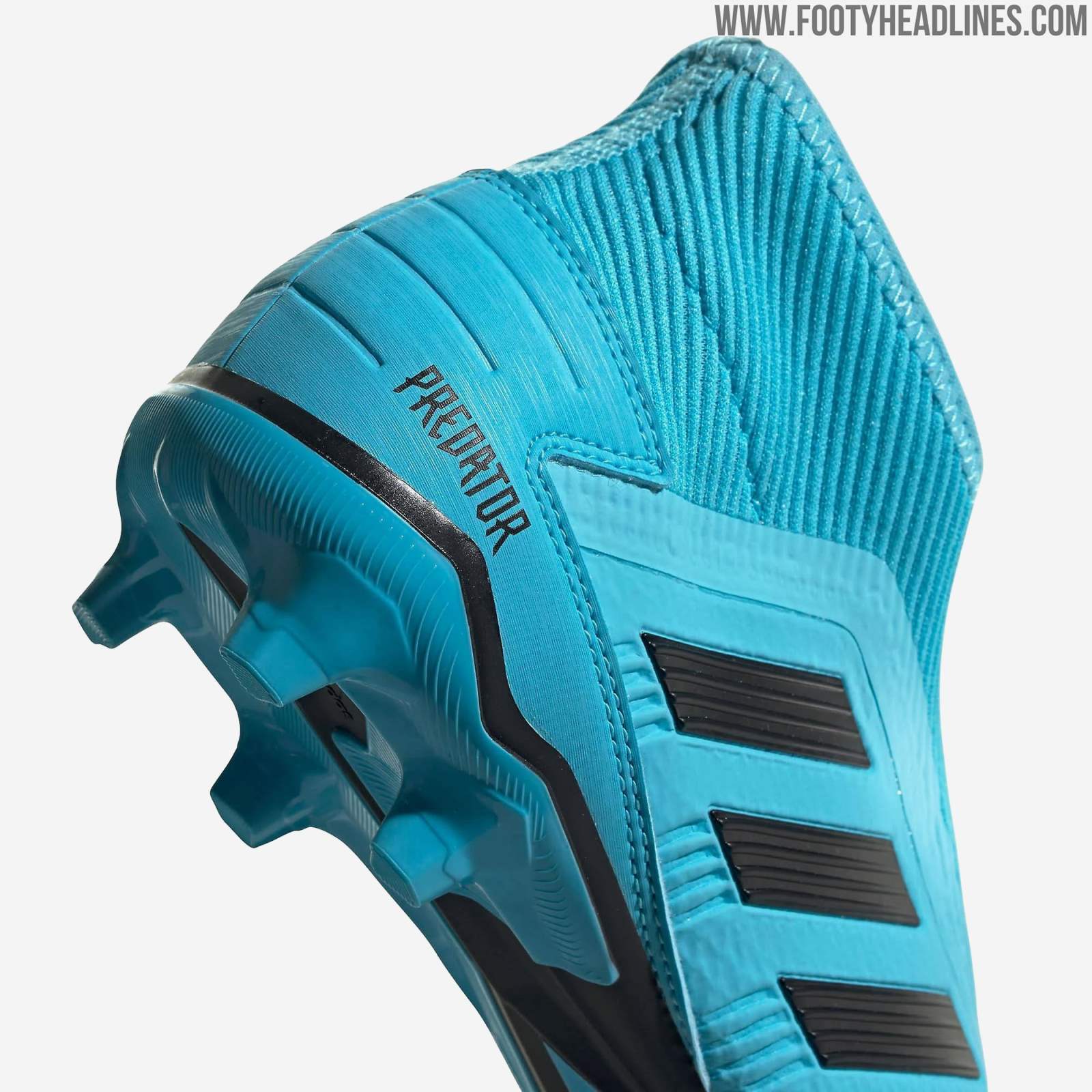 Predator 19.3 hot sale laceless blue